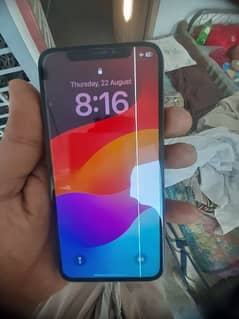 I phone xs 64gb screen ka lain da baki ok da 03149180058