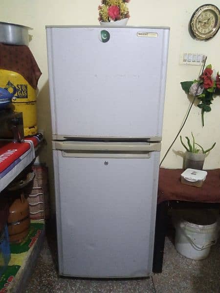 Orient Medium Refrigerator Double Door for Sale in Lahore 2