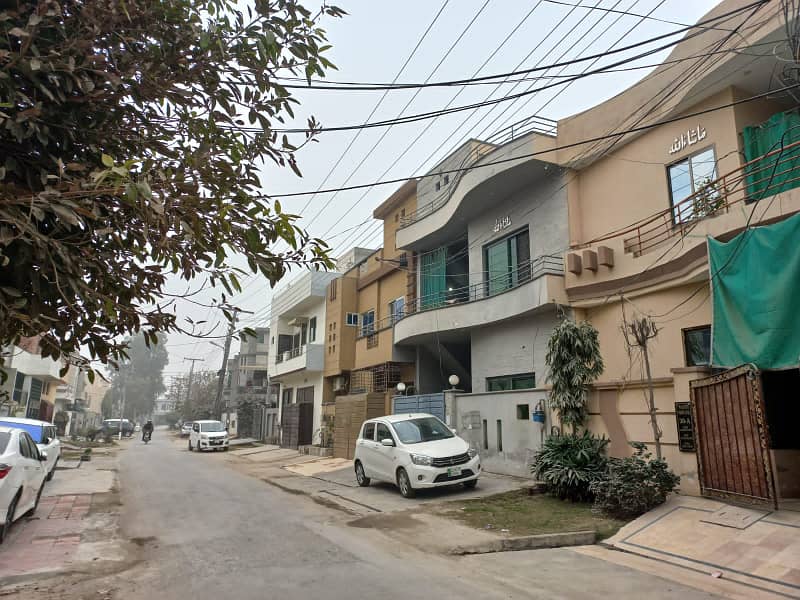 5 MARLA HOUSE FOR SALE IN PGECH PHASE 2 COLLEGE ROAD LAHORE 9