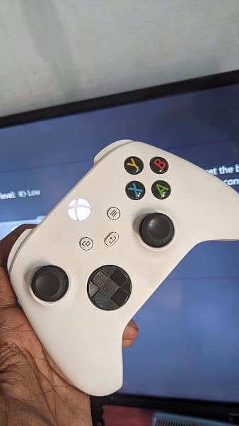 xbox one s 500gb & series s controller 7