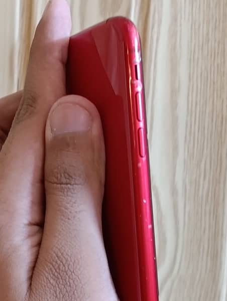 iPhone 11 64 gb non pta product red 3