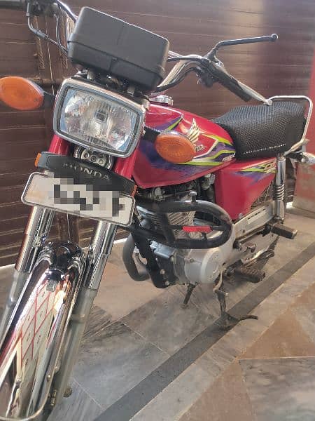 Honda CG-125 - 2017 Model | Excellent Condition | Single-Handed Use 8