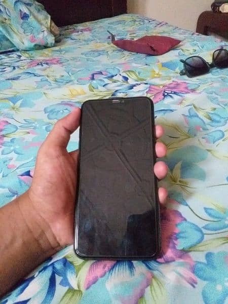 iPhone 11pro max 256GB non-PTA 2