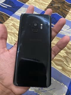 samsung s9  with lush condition