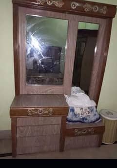 dressing table