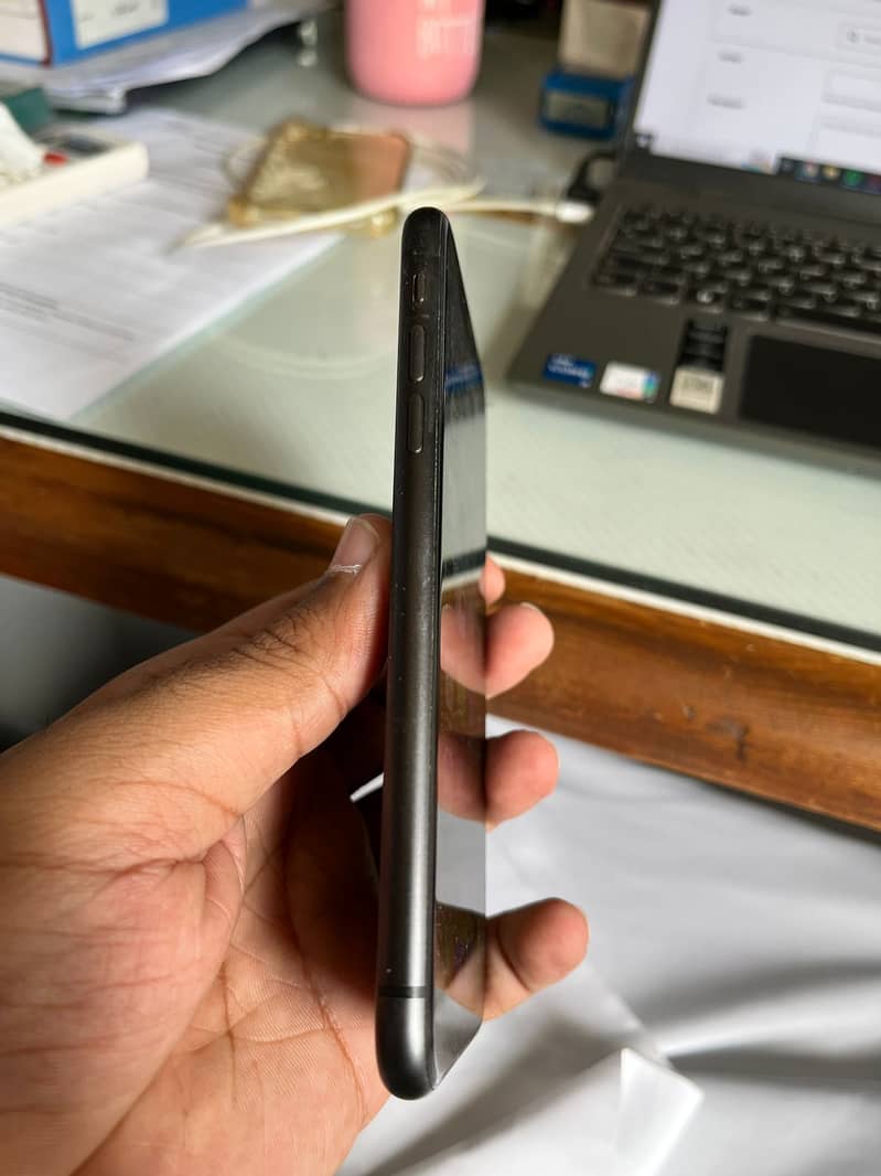 Iphone 11 128 GB Non PTA 2