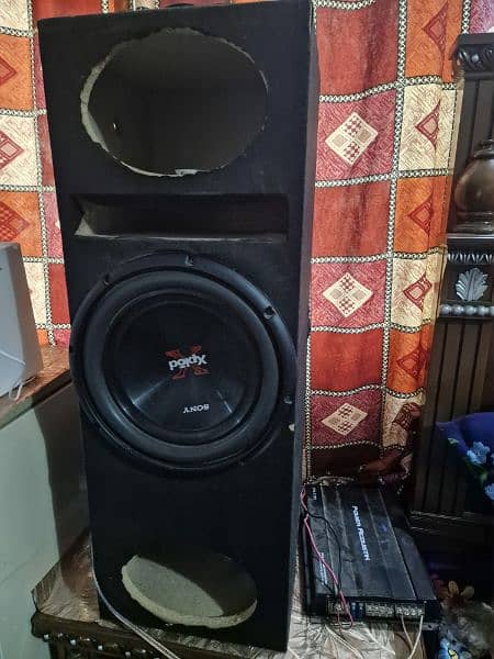 12 inch Sony xplod subwoofer and amplifier 0