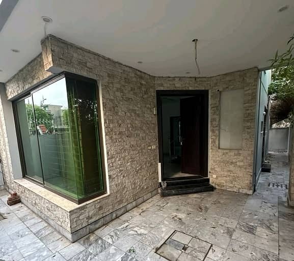 Property For rent In DHA Phase 5 - Block B Lahore Is Available Under Rs. 110000 2