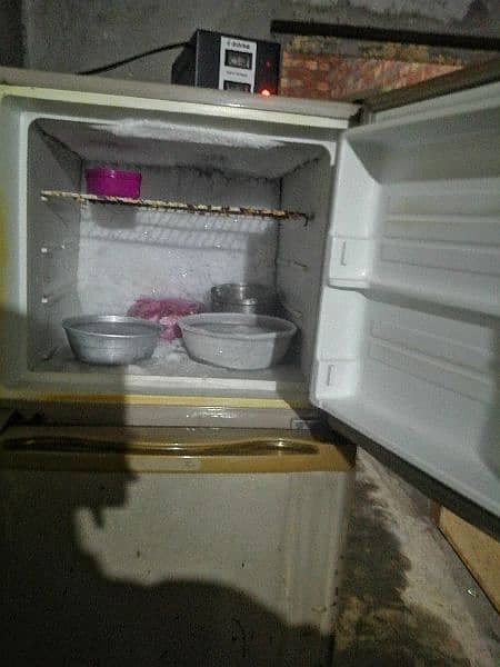 Fridge in Used condition 1