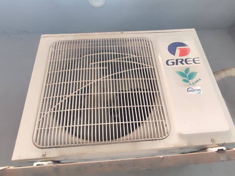 Gree 1 ton inverter AC 10/10 condition 2