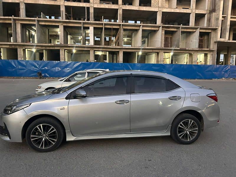 Toyota Corolla Altis 2018 4