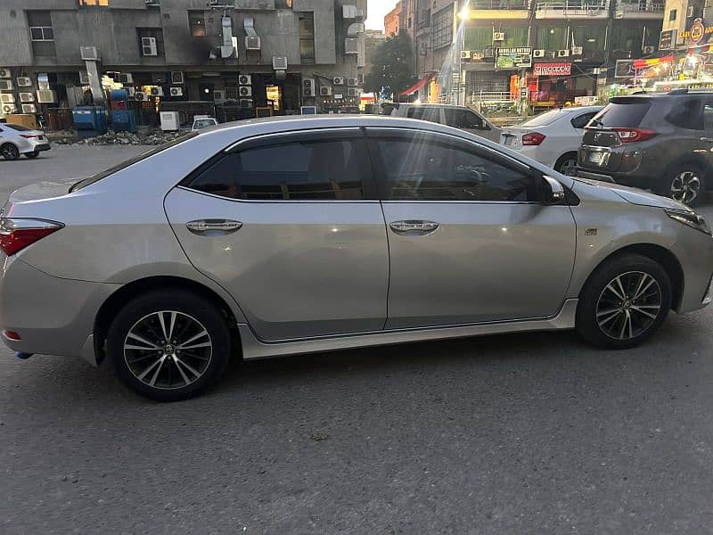 Toyota Corolla Altis 2018 5