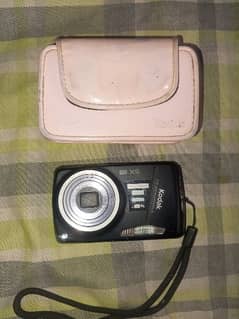 Kodak camera new condition 10/9 charge ni hy