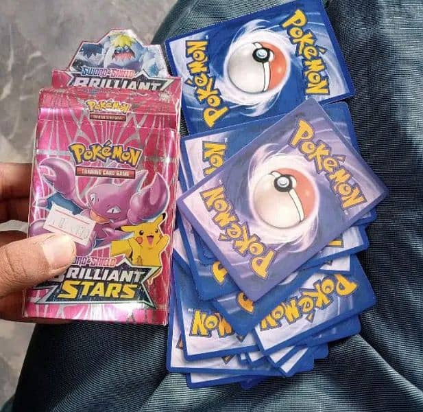 POKEMON BOX 25 CARDS (NEW) 1