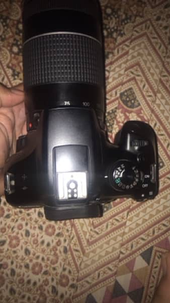 canon camera 1300D 4