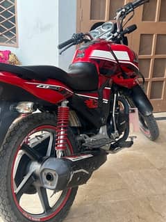 Honda cb 150 red colour (03004310289) 03423675370) (03005875370) 0