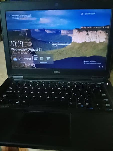 Dell Laptop 8gb 128gb i5 used for sale. 1