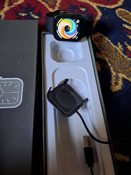 Smart watch + Box Charger 3