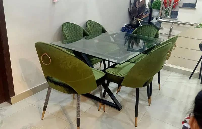 dining table/wooden dining table/dining for sale/6 seater /six seater 7