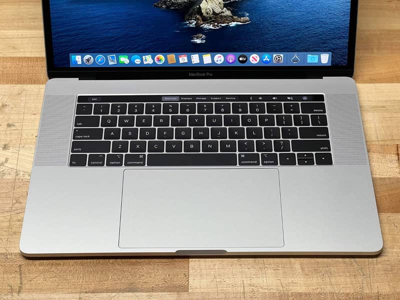 Macbook Pro 15.6 2018 Touchbar 3