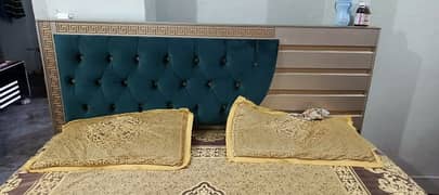 Argent king size Bed For salle Just 6 month Used 0322-5400085 0