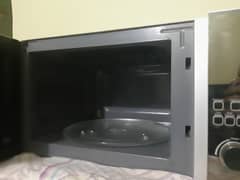 Homage microwave oven