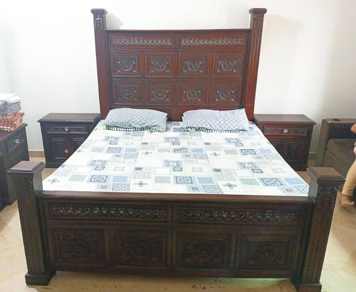 Chinioti King Size Double Bed with 2 Side Tables and Dressing Table 1