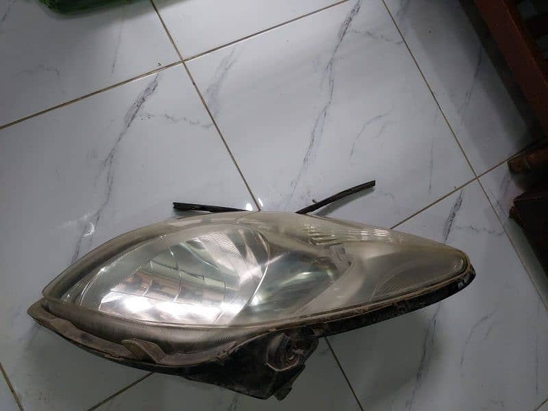 Vitz head light 2008 3