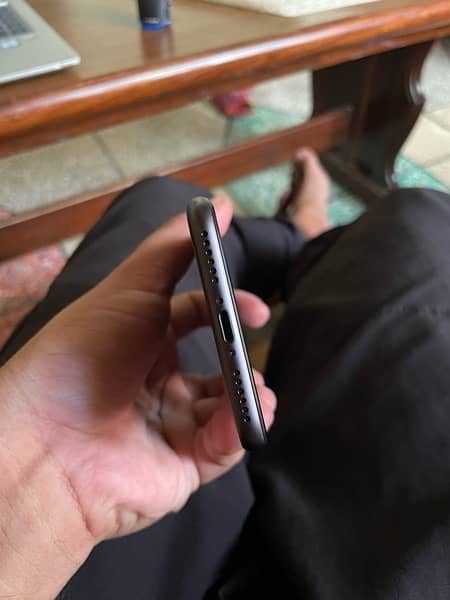 iPhone 8 64GB 6