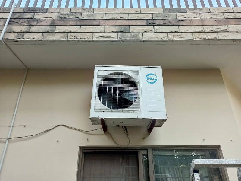 PEL Inverter heat and cool total genuine condition mein hy 1