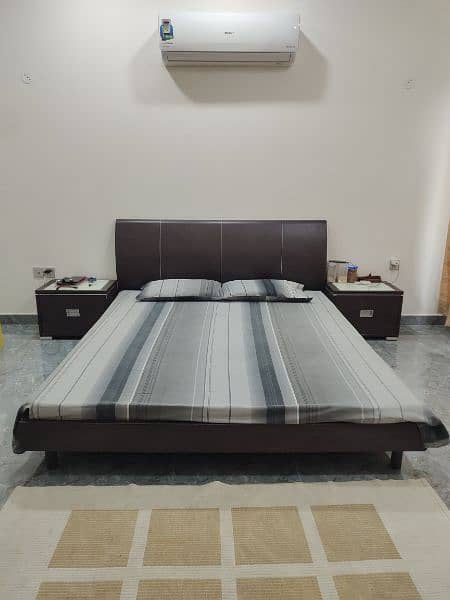 Black Wooden Bed Set 1