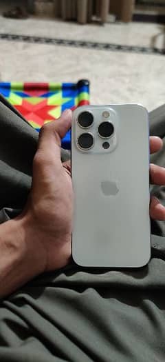 IPHONE 15 pro White color 0