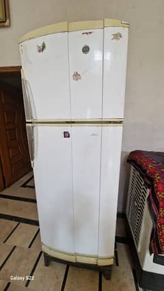 Pel Fridge For Sale 100% working