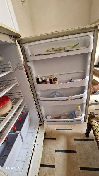 Pel Fridge For Sale 100% working 4