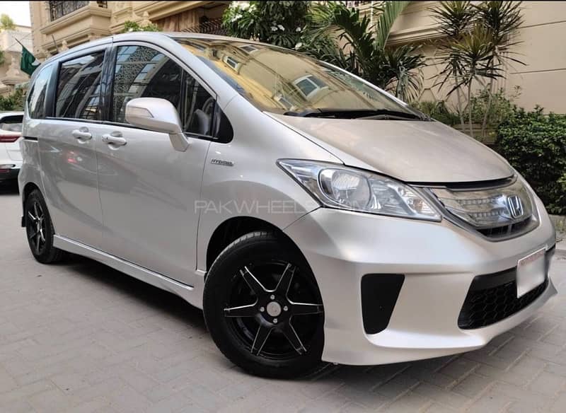 Honda Freed 2012 7