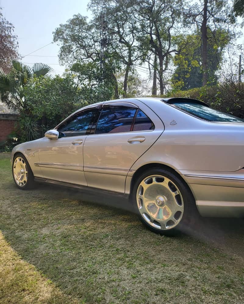 Mercedes Benz S Class 320 14