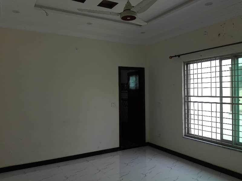 Perfect 10 Marla House In PCSIR Housing Scheme Phase 2 For sale 4