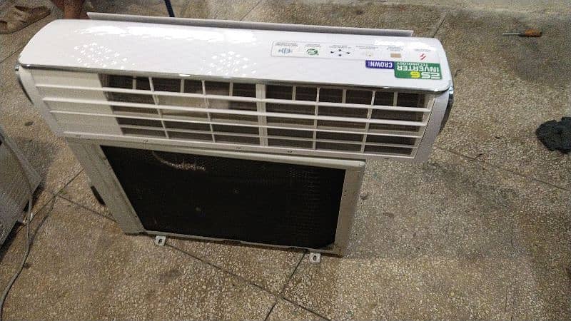 EcoStar 1.5 ton Dc Inverter just like a brand new Ac 2