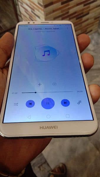 Huawei 4/128 1