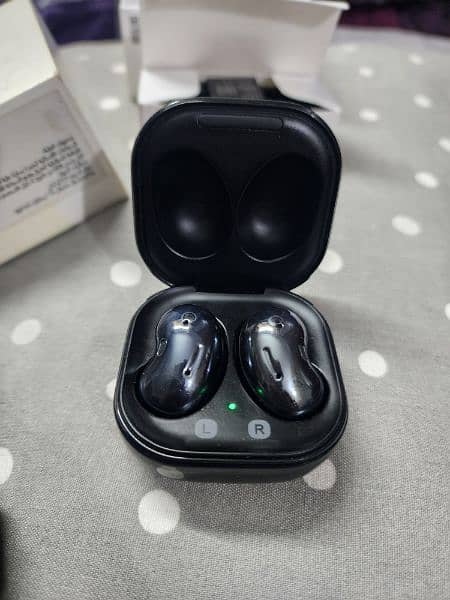 Samsung Galaxy Buds Live 2