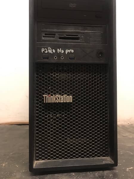 Lenovo intel(R)Xeon(R)CPU E3 -1220vs   500 Gb Hard Disc 8 agh Ram 2