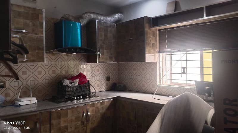 10 Marla Beautiful House For Sale In Overseas B Block Bahria Town Lahore Meting face to face With Owner 12