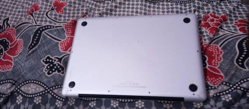 MacBook pro model 2010 0