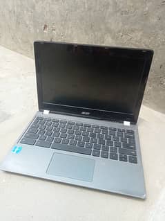 Acer laptop 17* inche size 10/9 condition