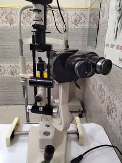 2 step Slit Lamp 0