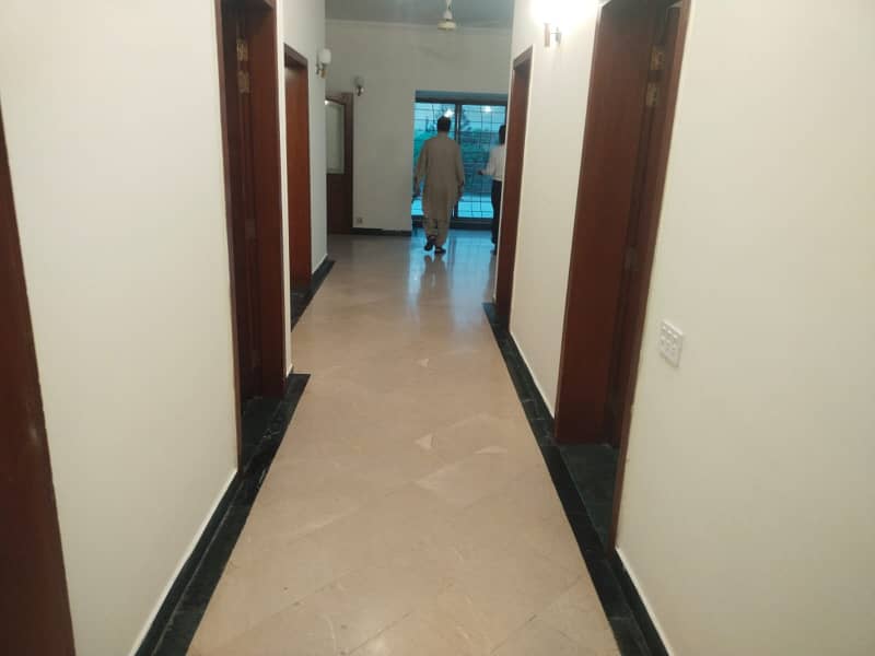 One Kanal Upper Portion Available For Rent In DHA Lahore 1