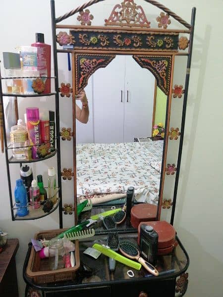 Iron Bed with mattress and dressing table, Size medium 6