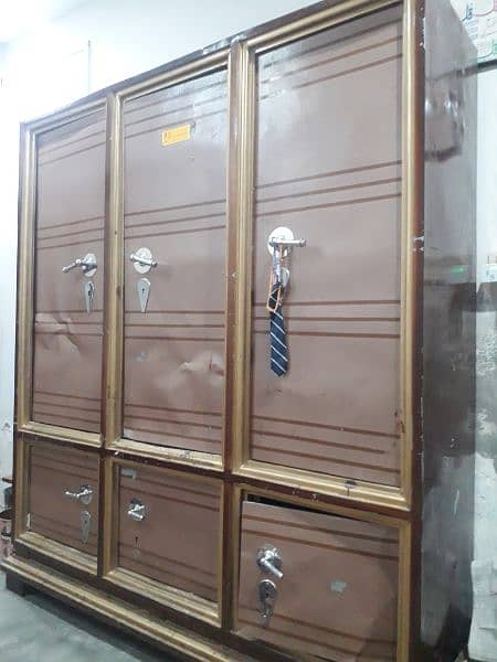 Wardrobe for sell 1