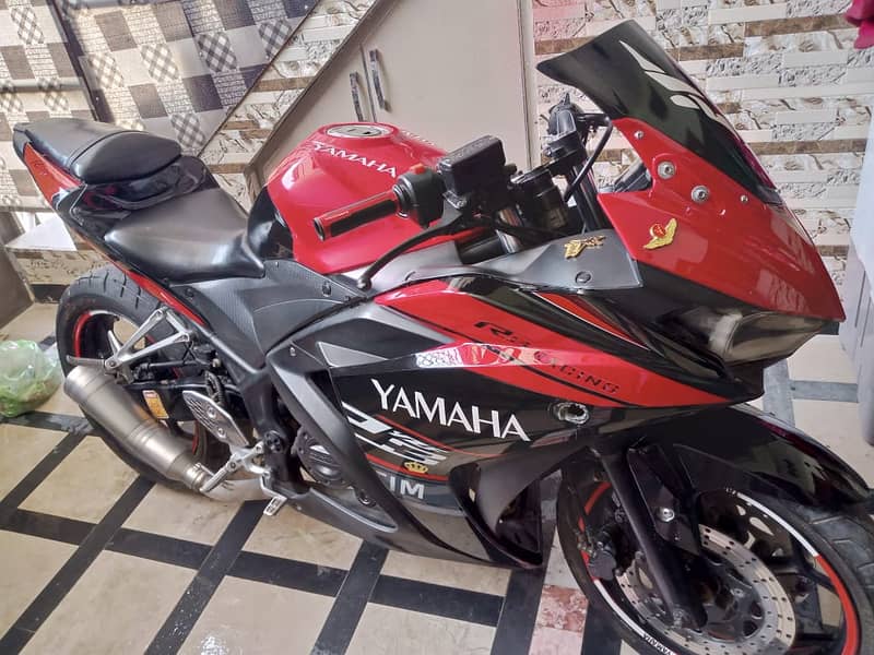 Yamaha YZF-R3 2018 8