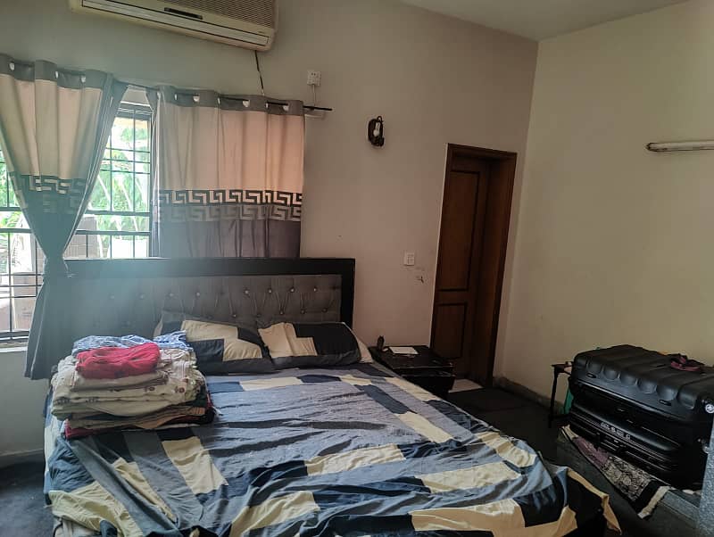 Ten Marla Beautifull House Available For Rent in DHA Lahore Cantt 8